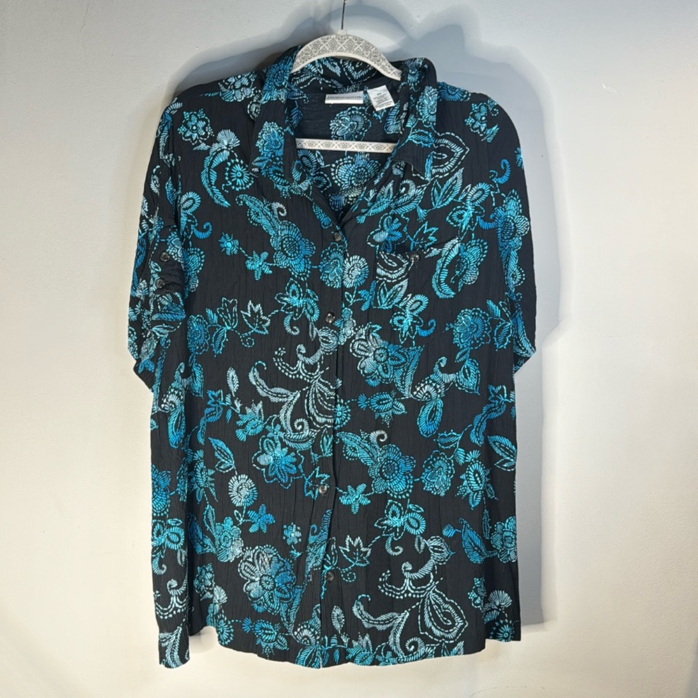 Paisley floral short sleeve button-down blouse